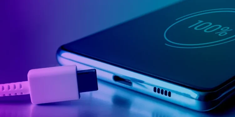 Android USB-C özellikleri ile ekran yansıtma ve enerji paylaşımı