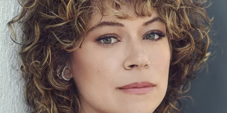 Keeper fragmanı tanıtım görseli – Osgood Perkins’in yönettiği, Tatiana Maslany ve Rossif Sutherland’ın rol aldığı korku filmi